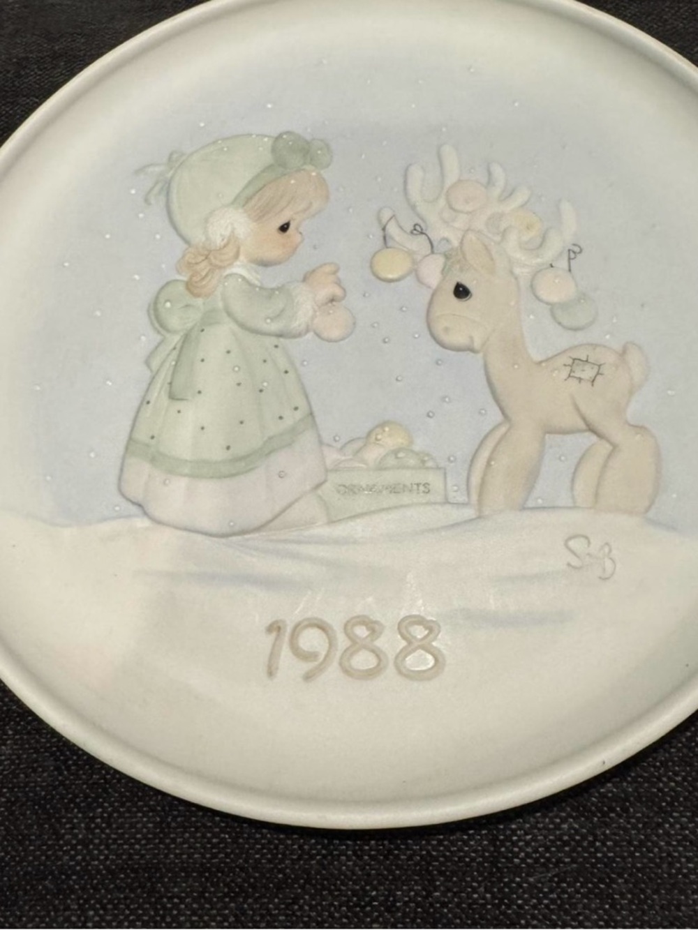 Precious Moments 1988 Christmas Plate